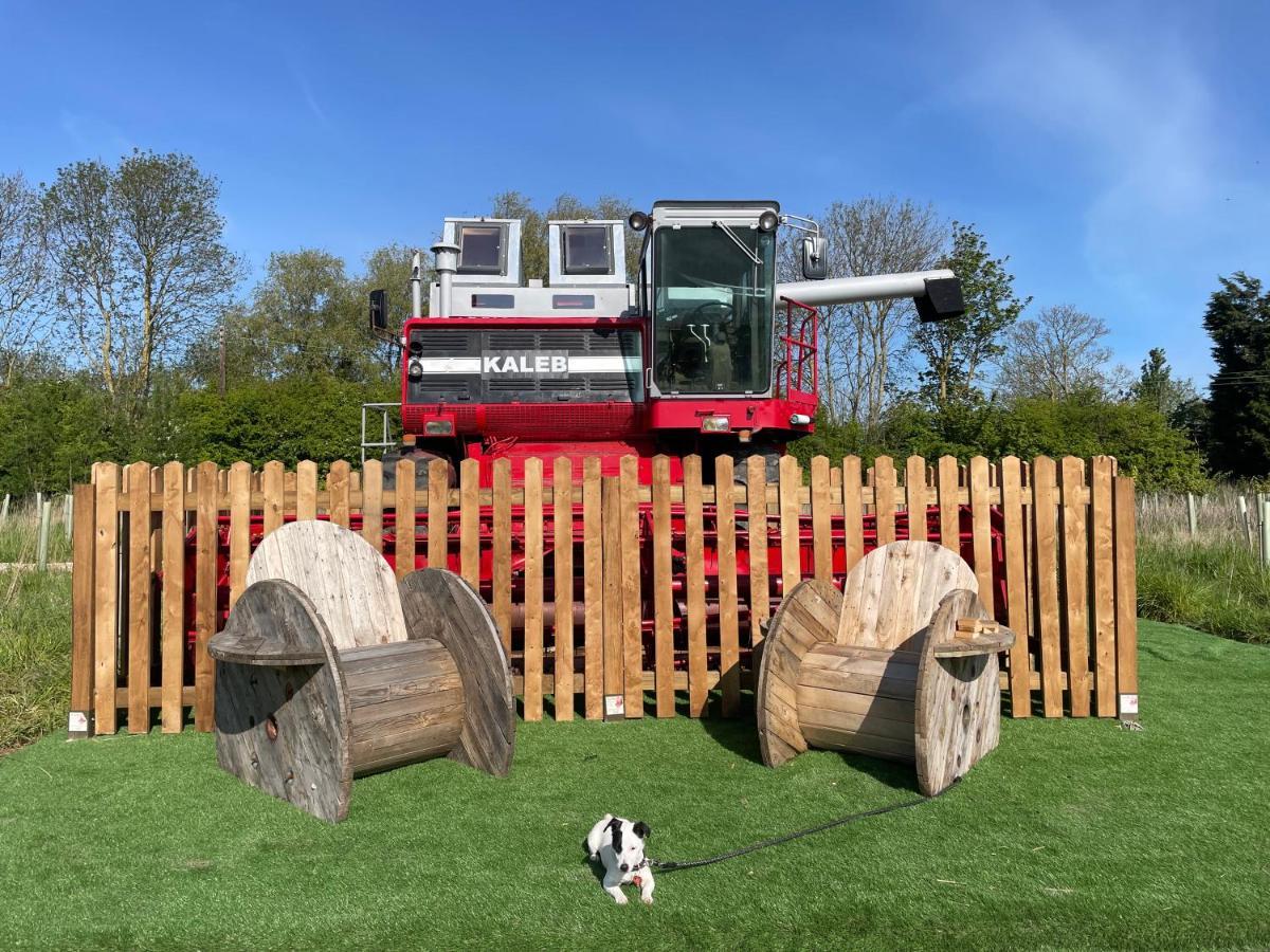 ホテル Kaleb The Combine ボストン エクステリア 写真
